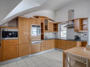 Prodej vily, Křižanov, Benešovo náměstí, 530 m2