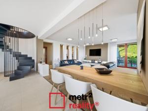 Prodej rodinného domu, Slatinky, 258 m2