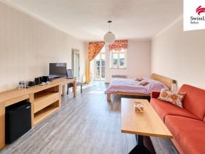 Prodej ubytování, Nové Město nad Metují, Husovo náměstí, 927 m2