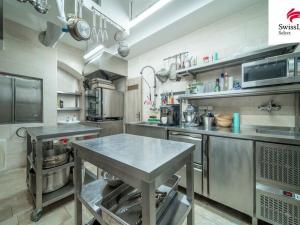 Prodej ubytování, Nové Město nad Metují, Husovo náměstí, 927 m2