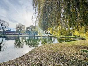 Prodej rodinného domu, Martiněves, 250 m2