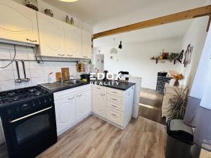 Prodej rodinného domu, Martiněves, 250 m2