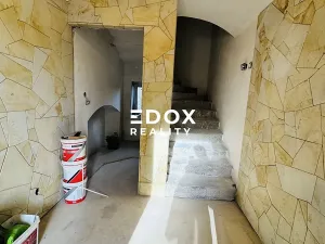 Prodej rodinného domu, Martiněves, 250 m2