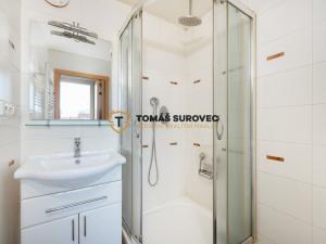 Prodej bytu 3+1, Otrokovice, Obchodní, 77 m2