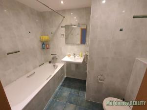 Pronájem bytu 3+kk, Praha - Strašnice, Pod strání, 71 m2