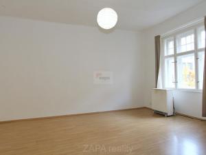 Pronájem bytu 2+kk, Praha - Smíchov, Grafická, 42 m2