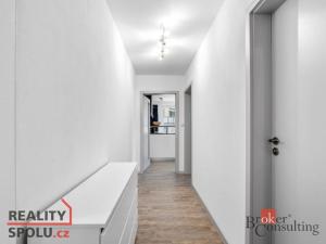 Prodej bytu 2+kk, Hradec Králové - Třebeš, Pod Svahem, 56 m2