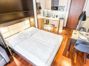 Pronájem bytu 1+kk, Praha - Nusle, Svatoplukova, 31 m2