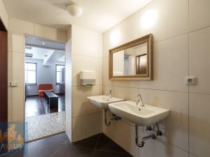 Pronájem obchodního prostoru, Praha - Vinohrady, Chrudimská, 360 m2