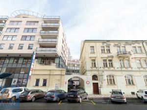 Pronájem obchodního prostoru, Praha - Vinohrady, Chrudimská, 360 m2