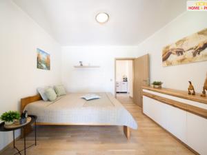 Prodej rodinného domu, Srubec, Slunečná, 230 m2