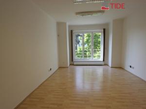 Pronájem kanceláře, Praha - Střešovice, náměstí Před bateriemi, 150 m2