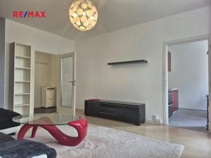 Pronájem bytu 3+1, Praha - Hlubočepy, Lamačova, 68 m2