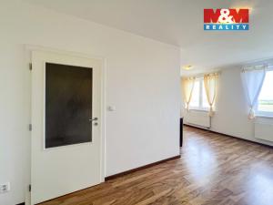 Pronájem bytu 1+kk, Klecany, V Honech, 29 m2