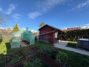 Prodej zahrady, Hodonín, 328 m2