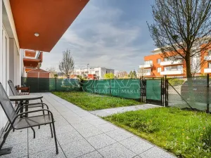 Pronájem bytu 2+kk, Praha - Pitkovice, Penízovková, 59 m2