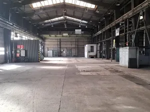 Pronájem skladu, Pardubice, Dělnická, 2200 m2