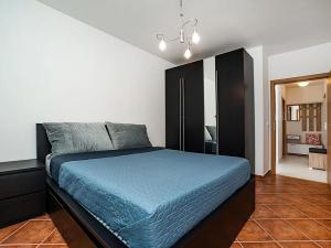 Pronájem bytu 2+kk, Praha - Modřany, Komořanská, 47 m2