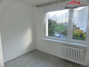 Pronájem bytu 3+1, Ústí nad Labem - Střekov, Tolstého, 68 m2