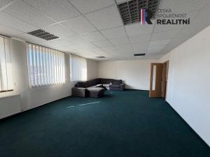 Pronájem výrobních prostor, Dolní Rychnov, Bergmannova, 5000 m2