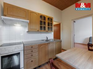 Prodej bytu 1+1, Karlovy Vary, K. Čapka, 36 m2