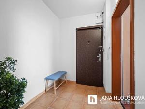 Prodej bytu 2+kk, Praha - Háje, Matúškova, 45 m2