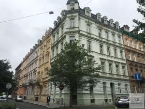 Pronájem bytu 2+1, Karlovy Vary, K. Čapka, 74 m2