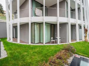 Pronájem bytu 2+kk, Praha - Smíchov, Holečkova, 77 m2