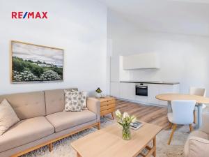 Prodej atypického bytu, Svoboda nad Úpou, Nádražní, 44 m2