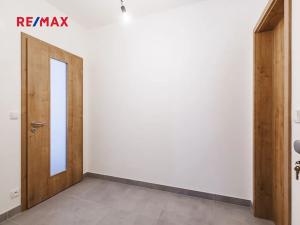 Prodej atypického bytu, Svoboda nad Úpou, Nádražní, 44 m2