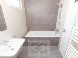 Pronájem bytu 1+kk, Tuchoměřice, V Kněžívce, 25 m2