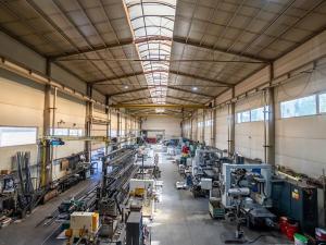 Prodej výrobních prostor, Želeč, 1332 m2