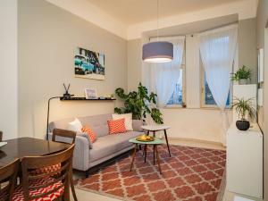 Prodej bytu 2+kk, Praha - Nusle, náměstí Generála Kutlvašra, 50 m2