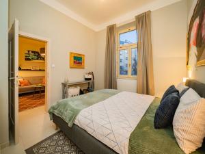 Prodej bytu 2+kk, Praha - Nusle, náměstí Generála Kutlvašra, 50 m2