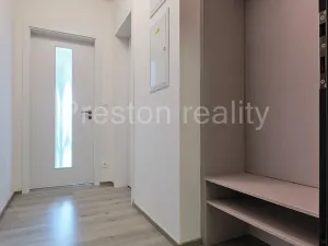 Pronájem bytu 1+kk, Praha - Malešice, Nad úžlabinou, 31 m2