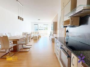 Pronájem bytu 2+kk, Kroměříž, Nitranská, 69 m2