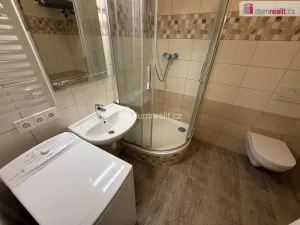 Pronájem bytu 1+1, Praha - Smíchov, Drtinova, 27 m2