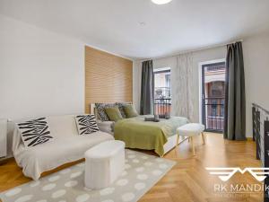 Pronájem bytu 2+kk, Praha - Karlín, Pernerova, 42 m2