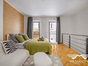 Pronájem bytu 2+kk, Praha - Karlín, Pernerova, 42 m2