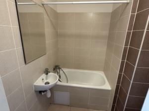 Pronájem bytu 1+kk, Trutnov, Horská, 25 m2