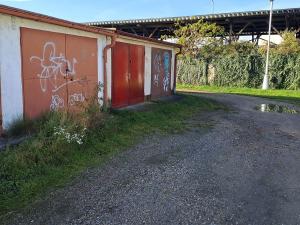 Prodej garáže, Hradec Králové, Čajkovského, 16 m2