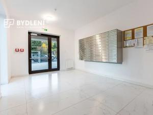 Pronájem bytu 2+kk, Teplice, Novoveská, 47 m2