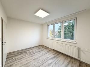 Pronájem bytu 3+1, Liberec - Liberec XIII-Nové Pavlovice, Bezová, 67 m2