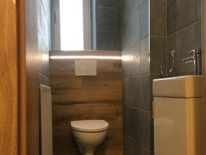 Pronájem bytu 3+kk, Praha - Lhotka, Sulická, 79 m2