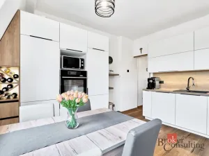 Prodej bytu 2+1, Dalovice - Všeborovice, Dolní, 62 m2