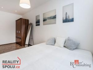 Pronájem bytu 2+1, Praha - Hlubočepy, Pražského, 44 m2