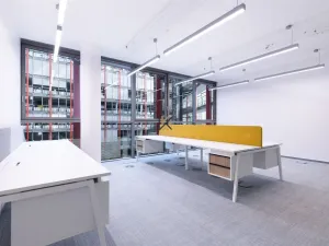 Pronájem kanceláře, Praha - Karlín, Karolinská, 1552 m2