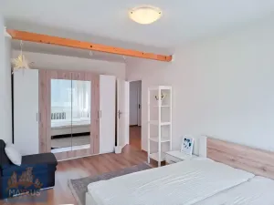 Pronájem bytu 4+kk, Praha - Vršovice, Kazašská, 91 m2