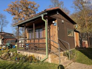 Prodej chaty, Chlumec, U zámeckého rybníka, 16 m2