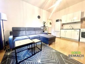 Pronájem bytu 2+kk, Zlín, Lorencova, 55 m2